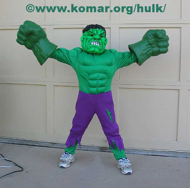 Incredible Hulk Smashing
